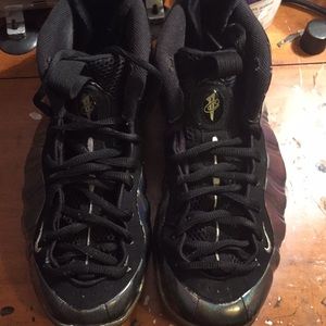 Foamposites hologram